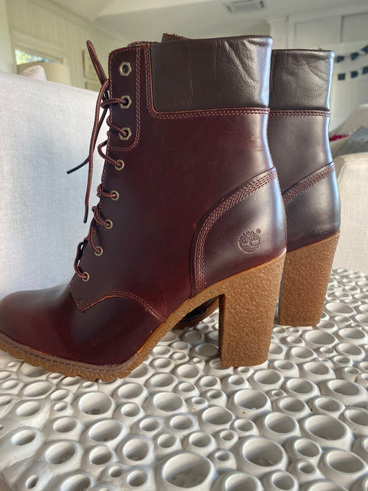 B. Timberland Women's Limited Burgundy  Leather High Heel Boots - size 10